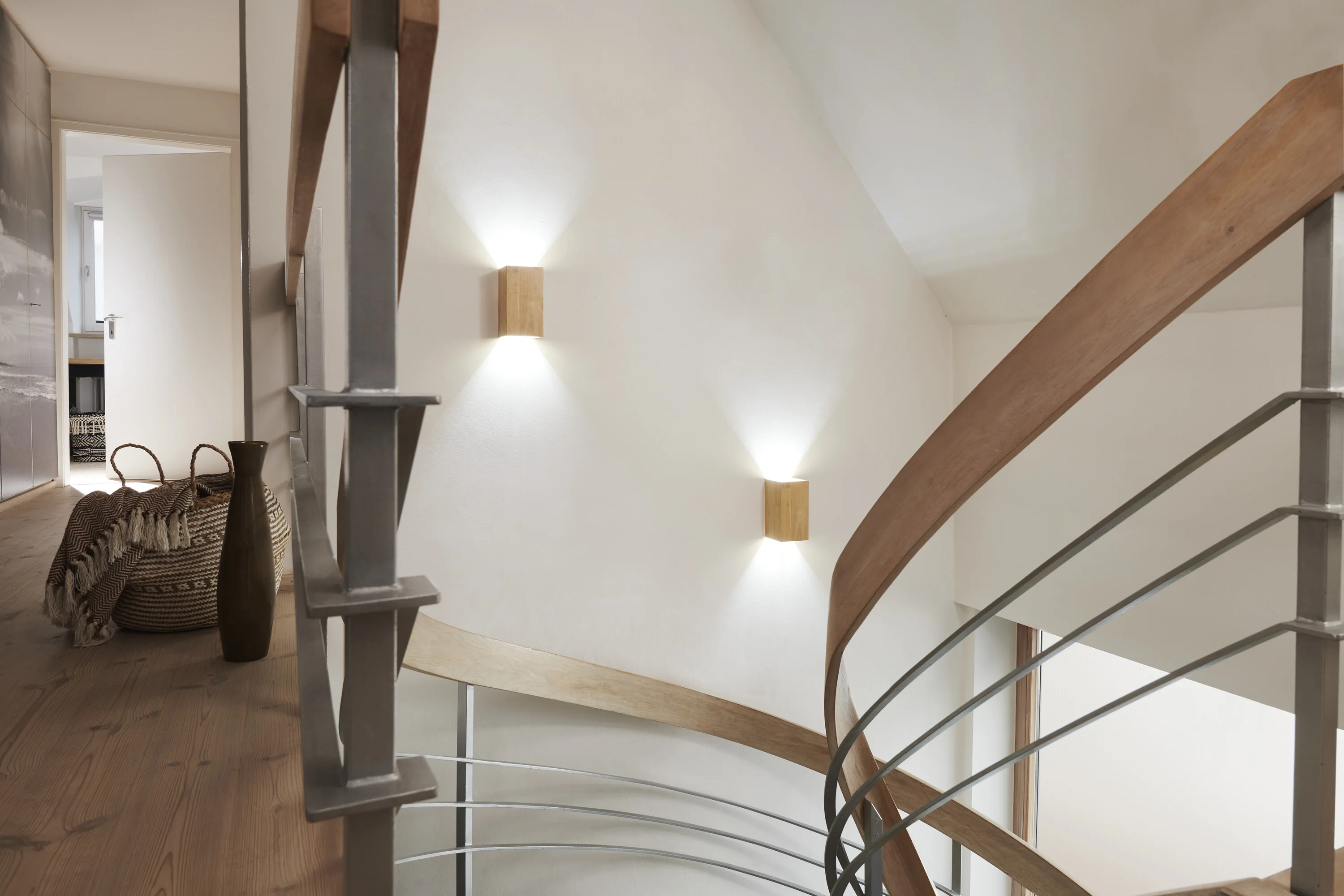 Lampa LED OSRAM SMART+ MATTER Wall Wood 210X110mm Tunable biały - Image 4