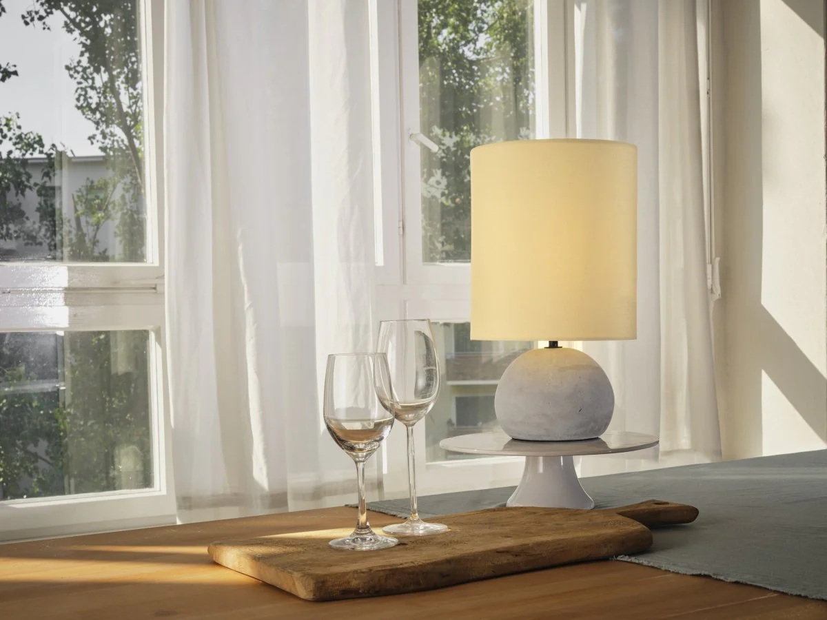 OSRAM Decor Impact lampa stołowa 1×E27 beżowo-szara - Image 4